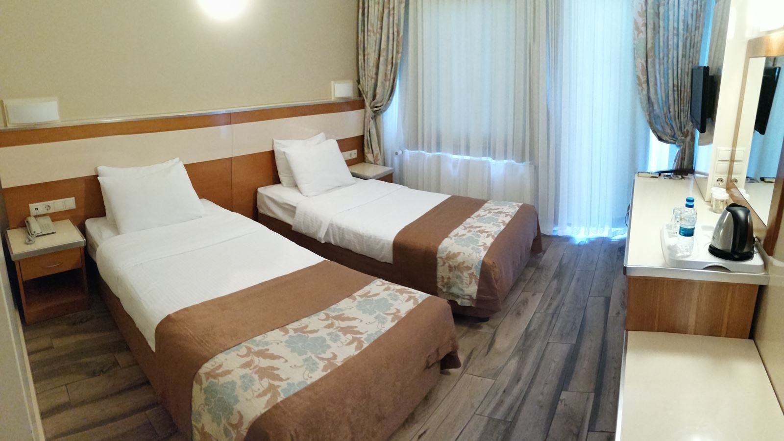 rooms-httpscontentodeontourscomaccommodationinfosheetgetupdateinfosheet28079infosheetroom0llanguage1name