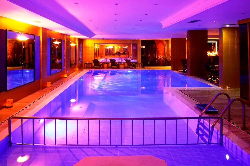 pools-indoor-pool
