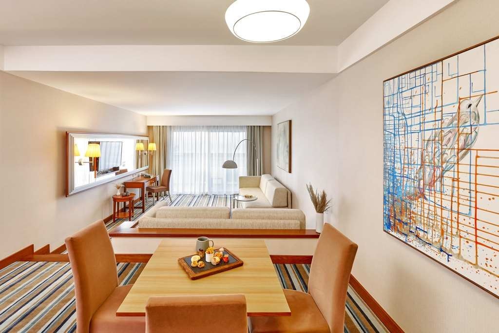 rooms-superior-terrace-suite-room