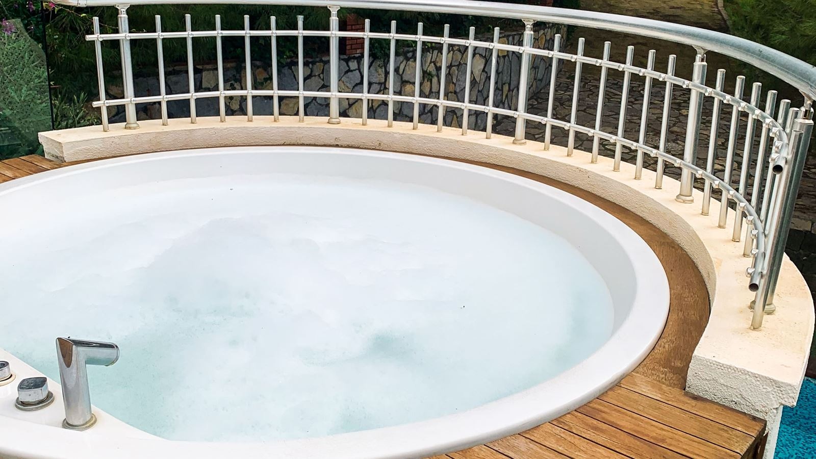 rooms-superior-terrace-suite-room