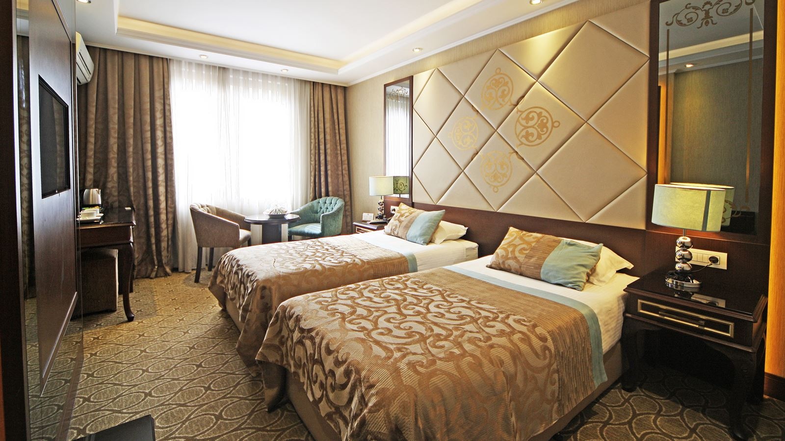 rooms-family-room-standard