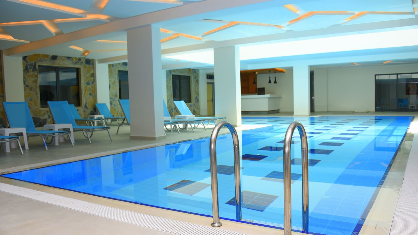 pools-indoor-pool