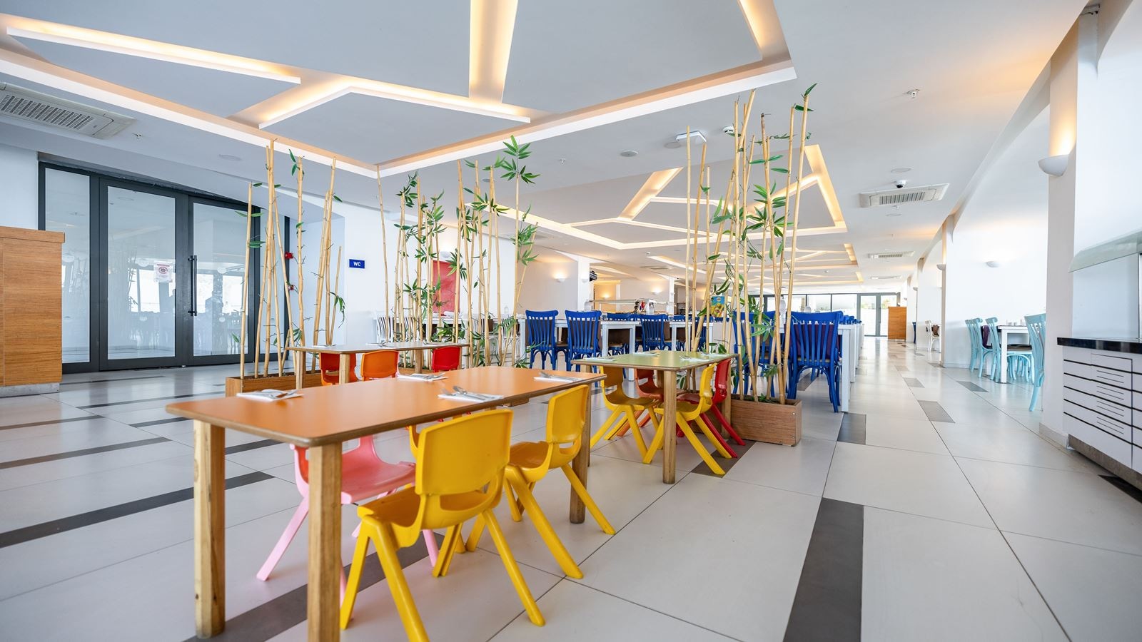 restaurants-main-restaurant