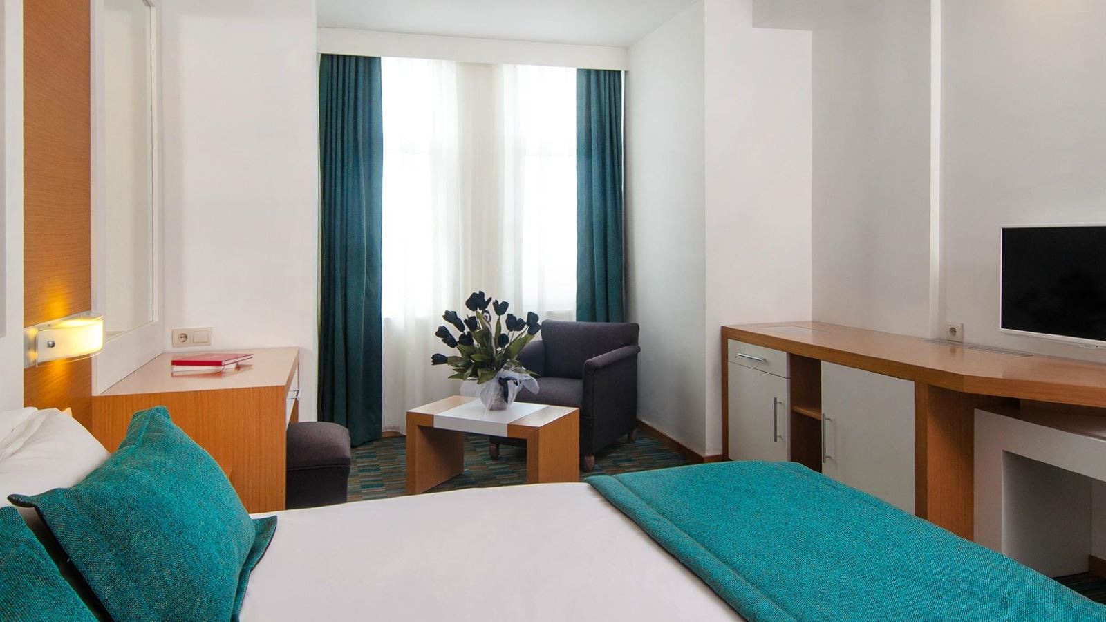 rooms-superior-seaview-room