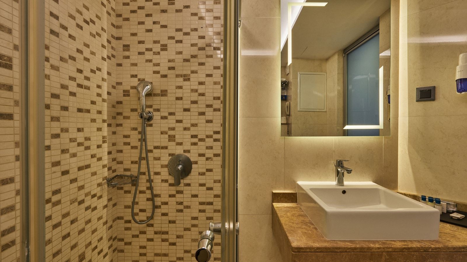 rooms-single-standard