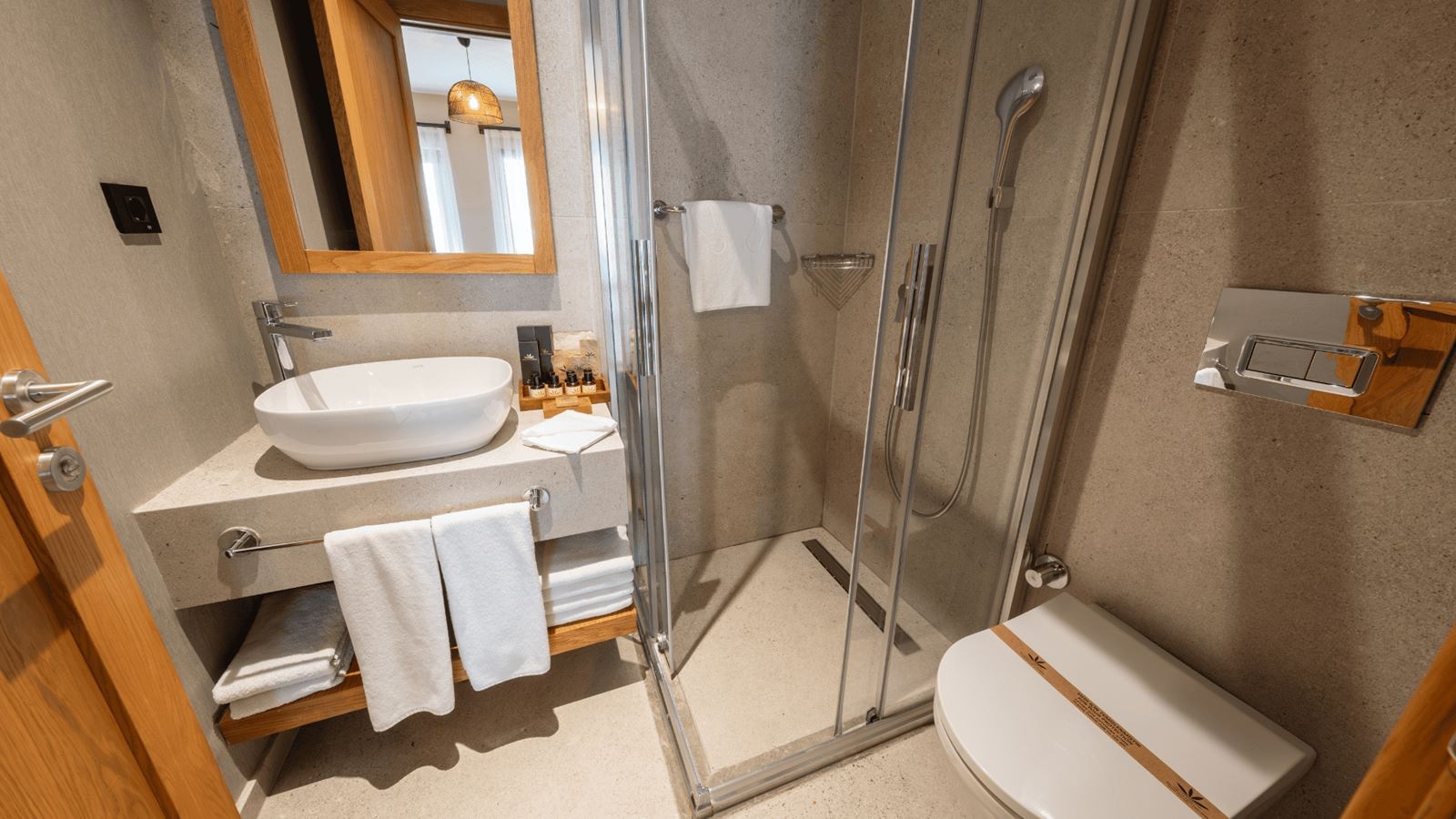 rooms-grand-deluxe-family-room