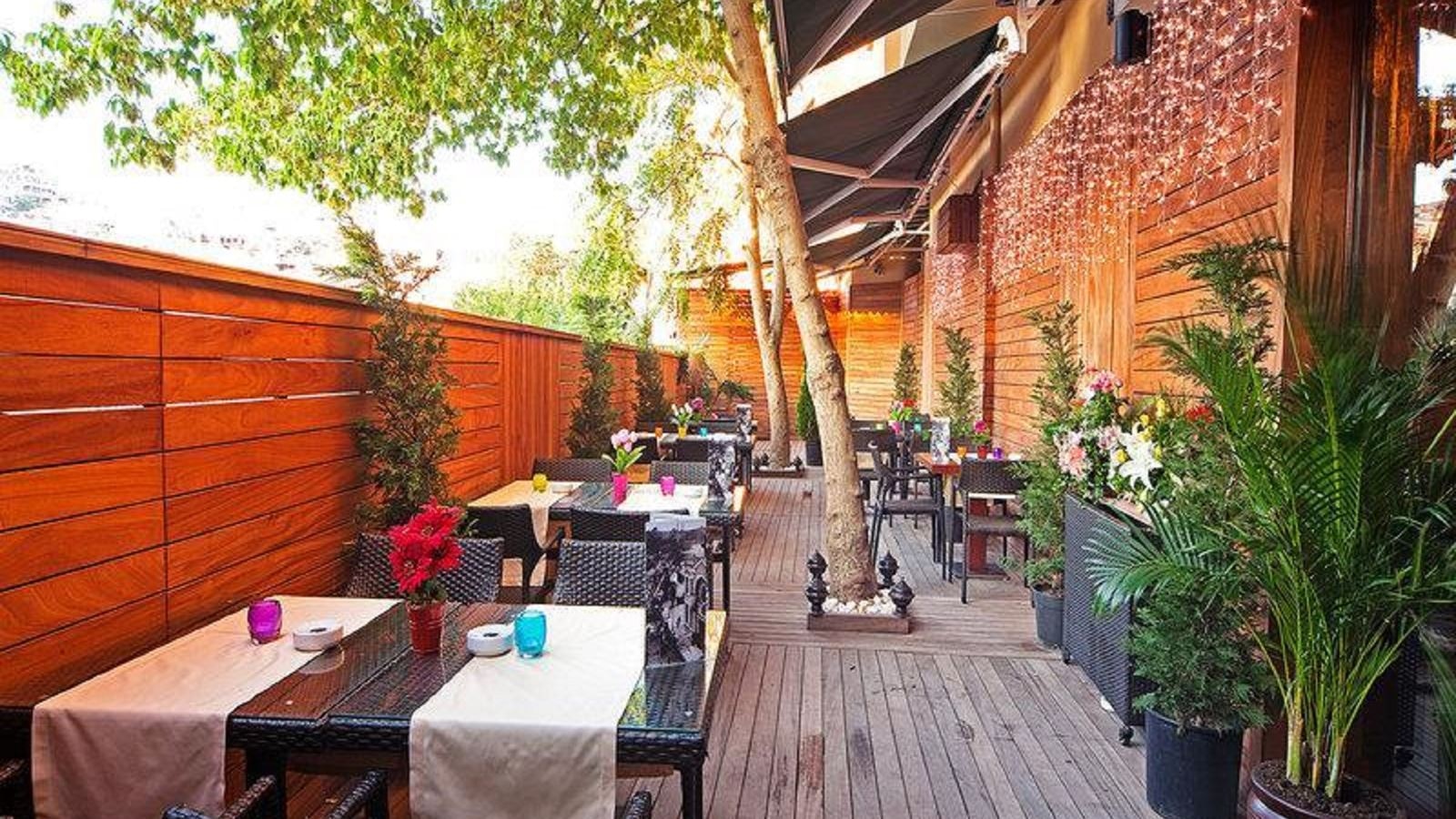 restaurants-restaurants