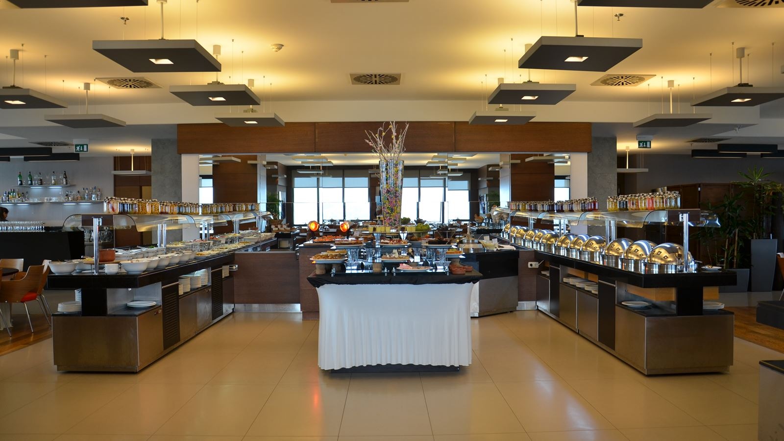 restaurants-restaurants