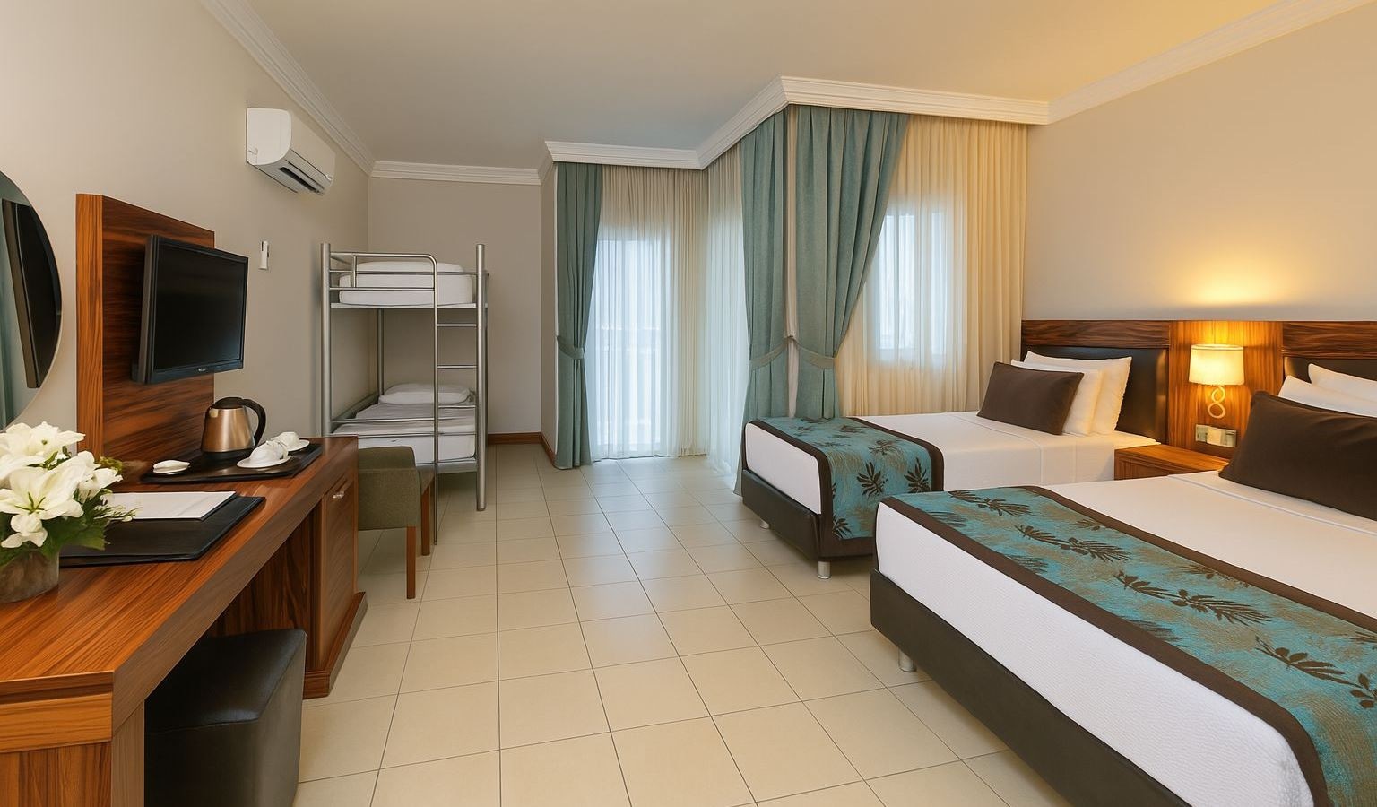 rooms-club-room-with-bunkbed