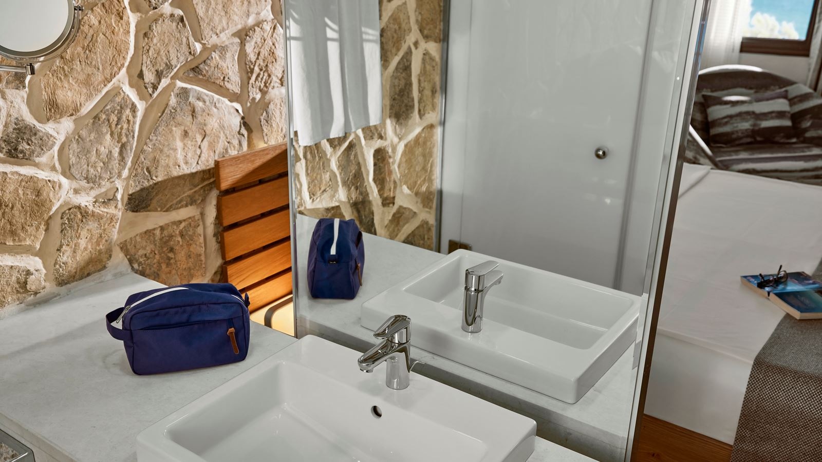 rooms-standard-room-garden--land-view