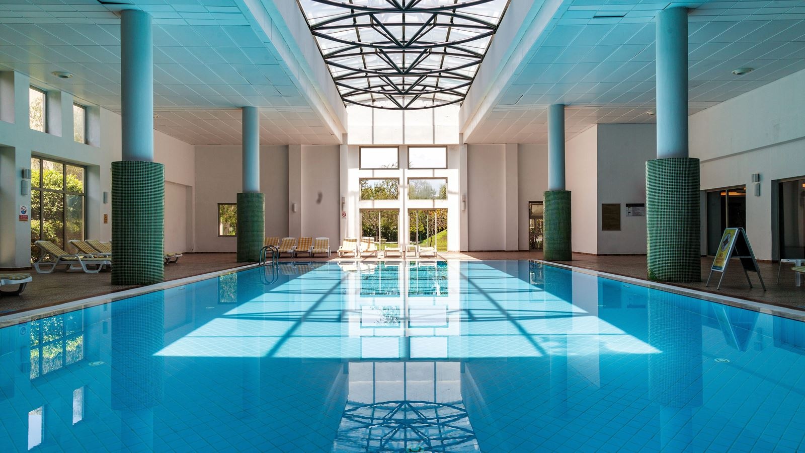 pools-indoor-pool