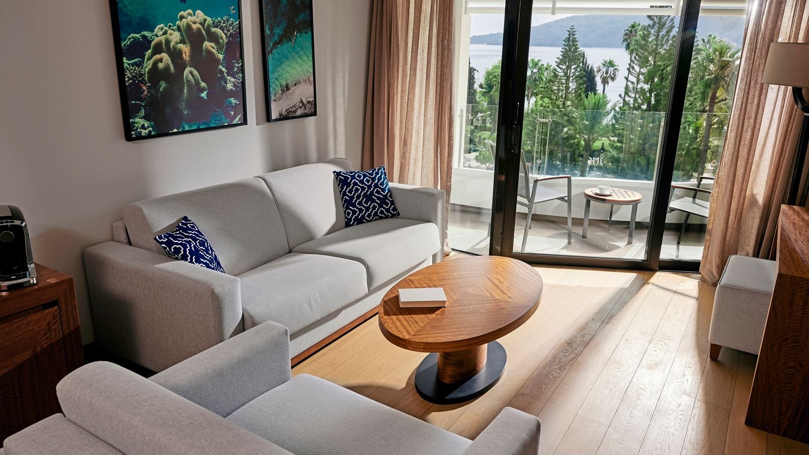 rooms-suite-limited-sea-view-room