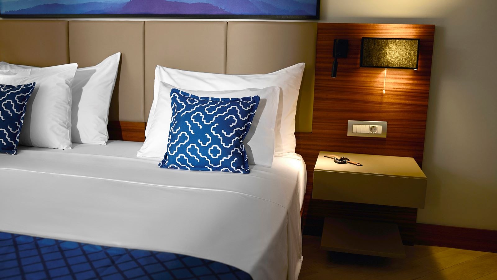 rooms-suite-limited-sea-view-room