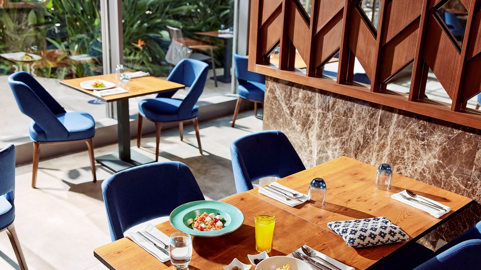 restaurants-the-restaurant