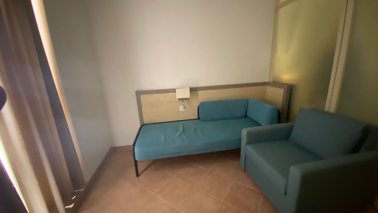 rooms-standard-large-land-view