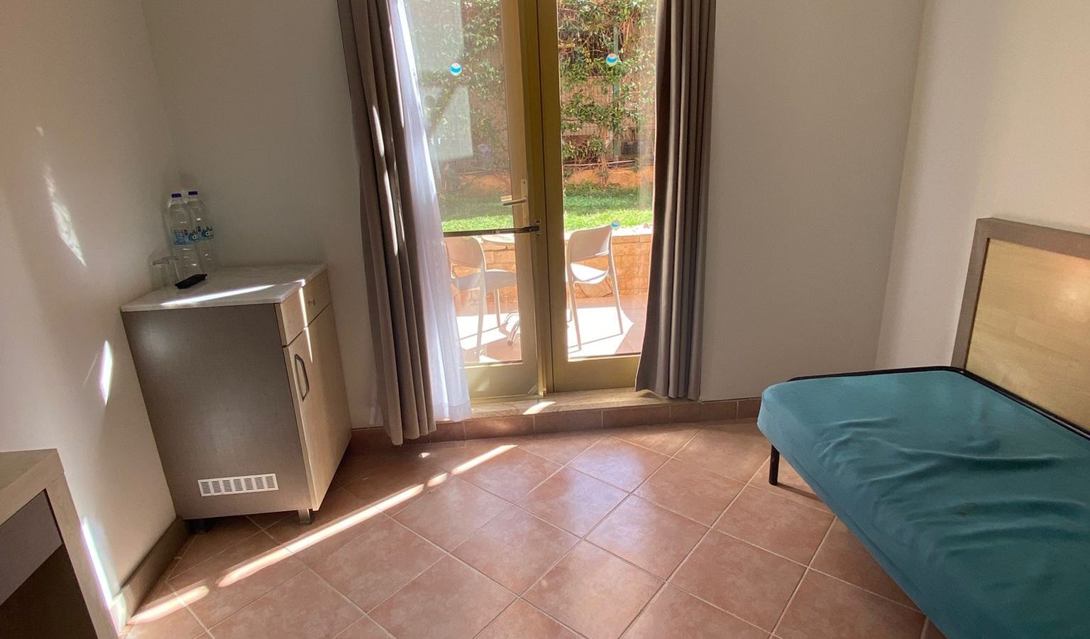 rooms-standard-large-land-view