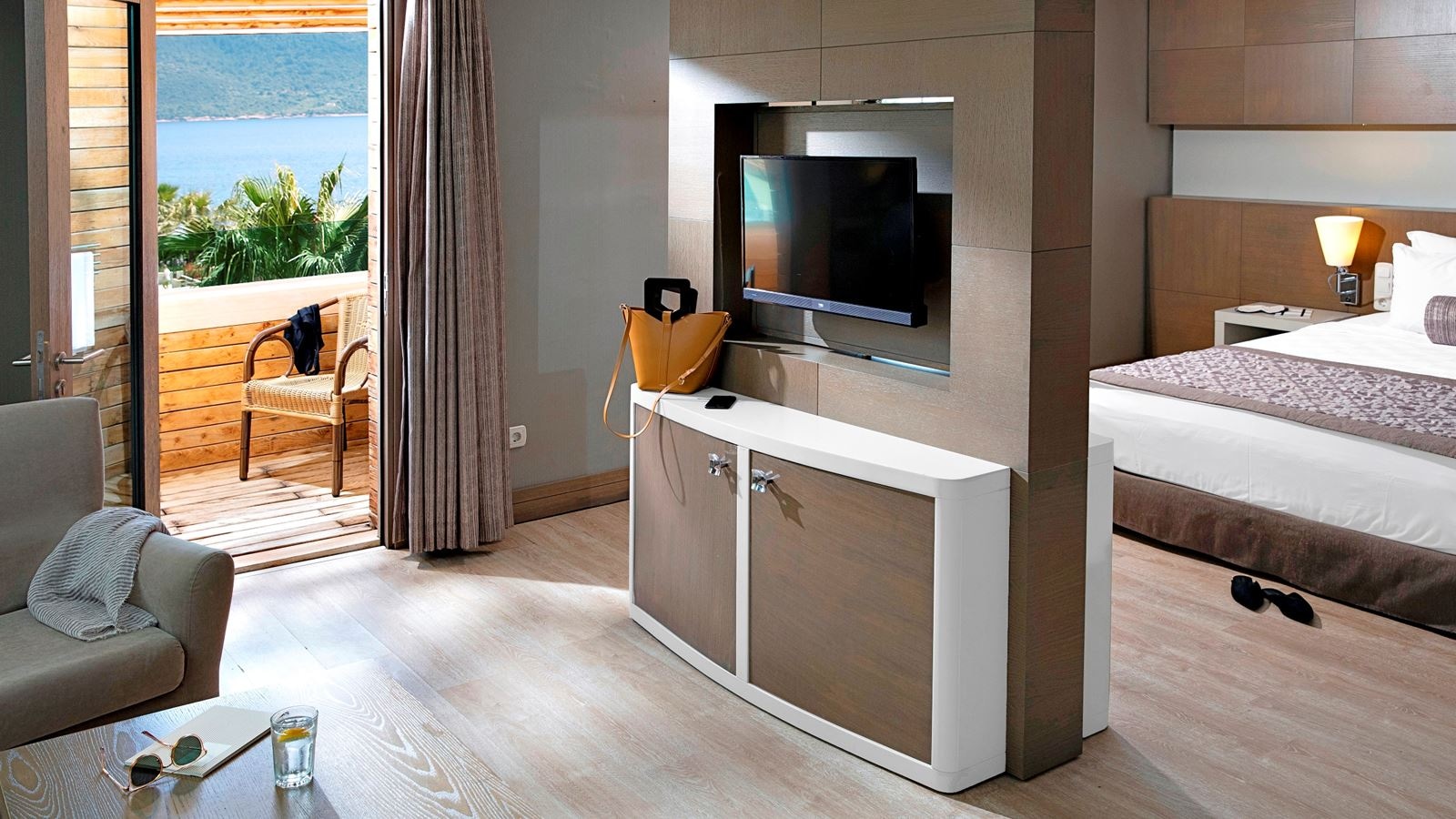 rooms-junior-suite-main-building