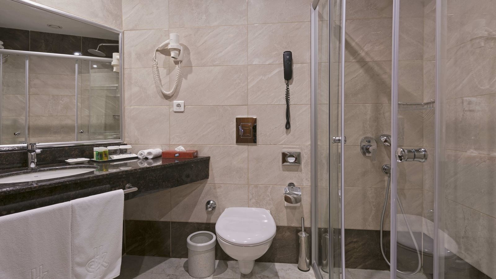 rooms-standard-room-side-sea-view