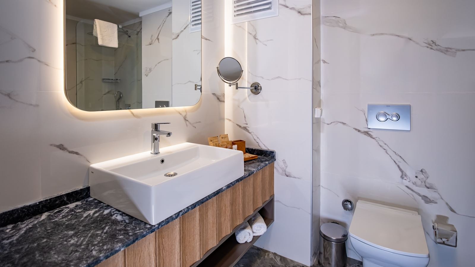 rooms-comfort-suit-rooms