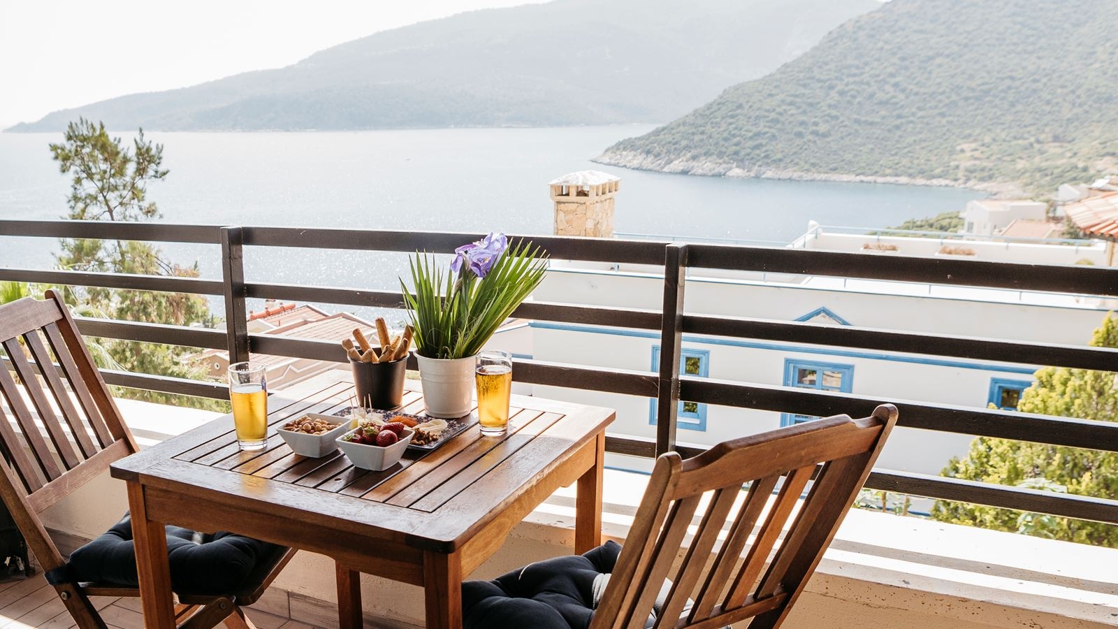 rooms-sea-view-roof-corner-room