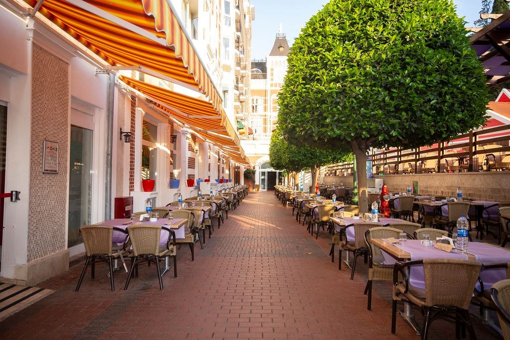 restaurants-barista-orange-caffe