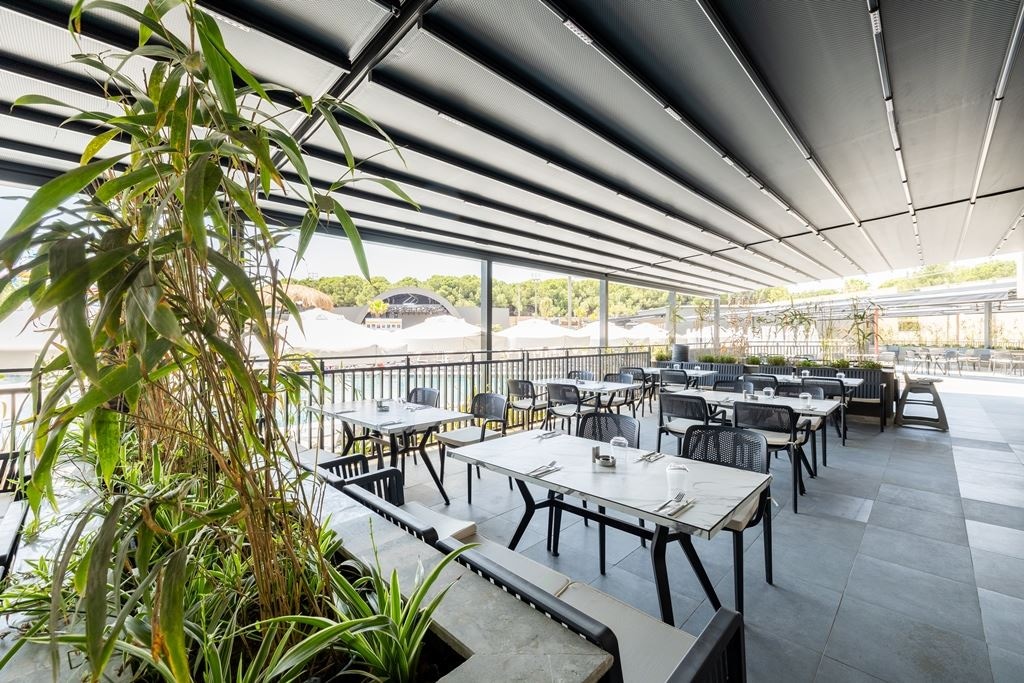 restaurants-gourmet-main-restaurant