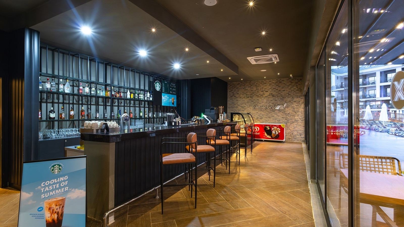 bars-she--he-adult-bar