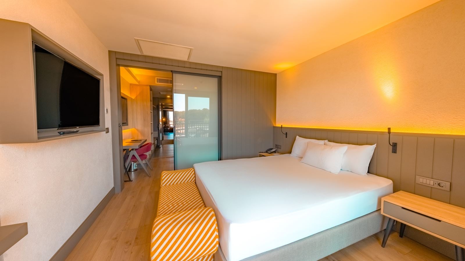 rooms-family-room-with-slide-door