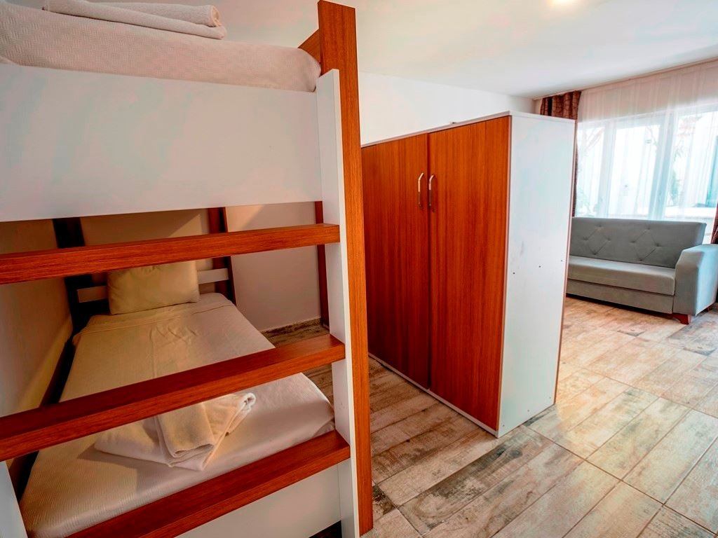 rooms-family-room