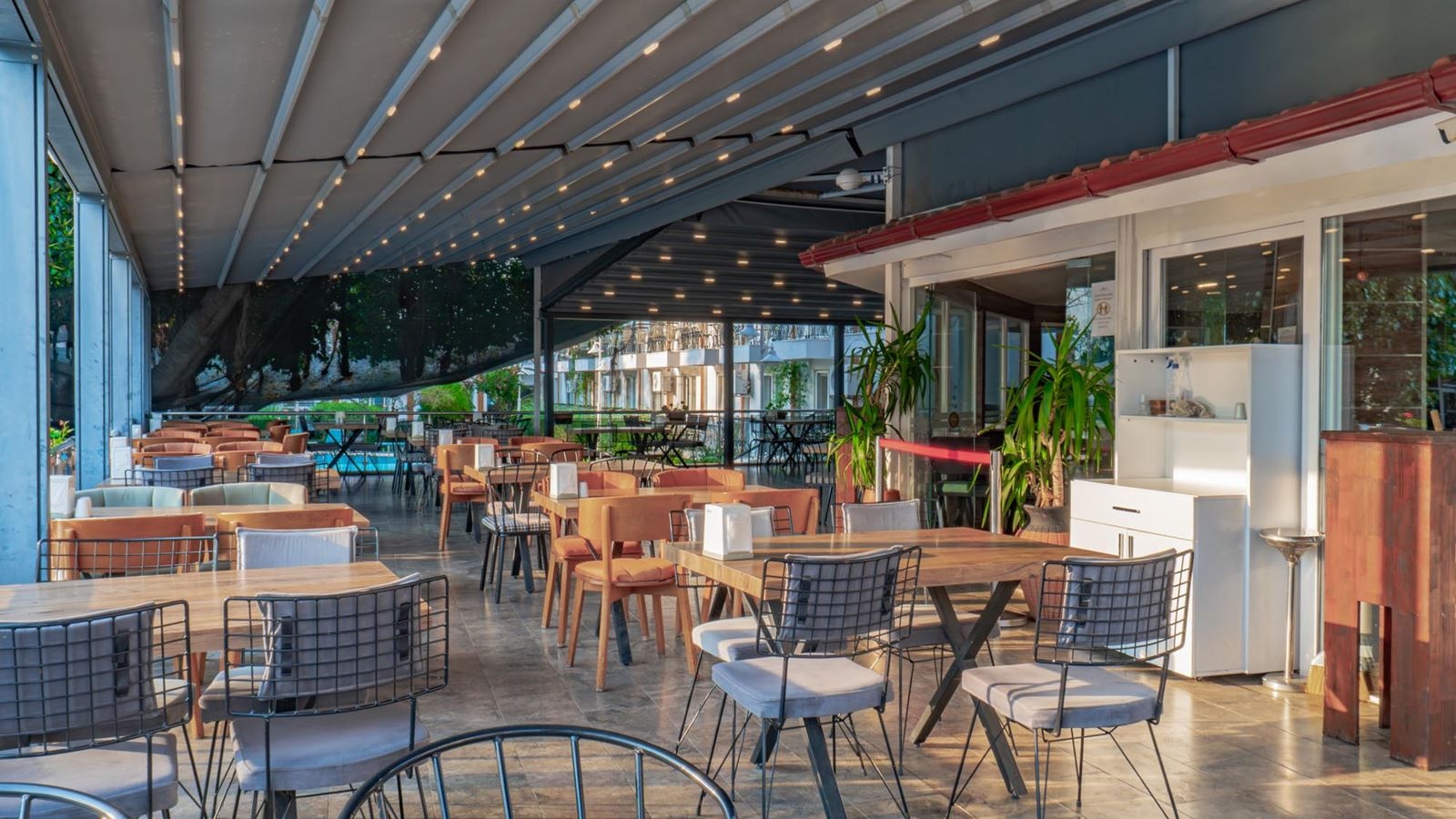 restaurants-main-restaurant