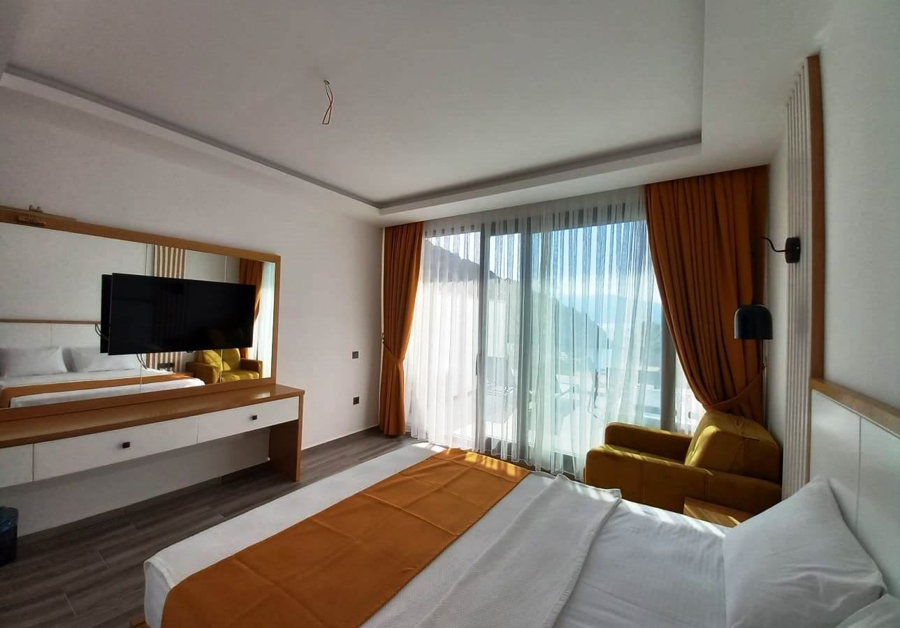 rooms-terrace-deluxe-sea-view-jacuzzi