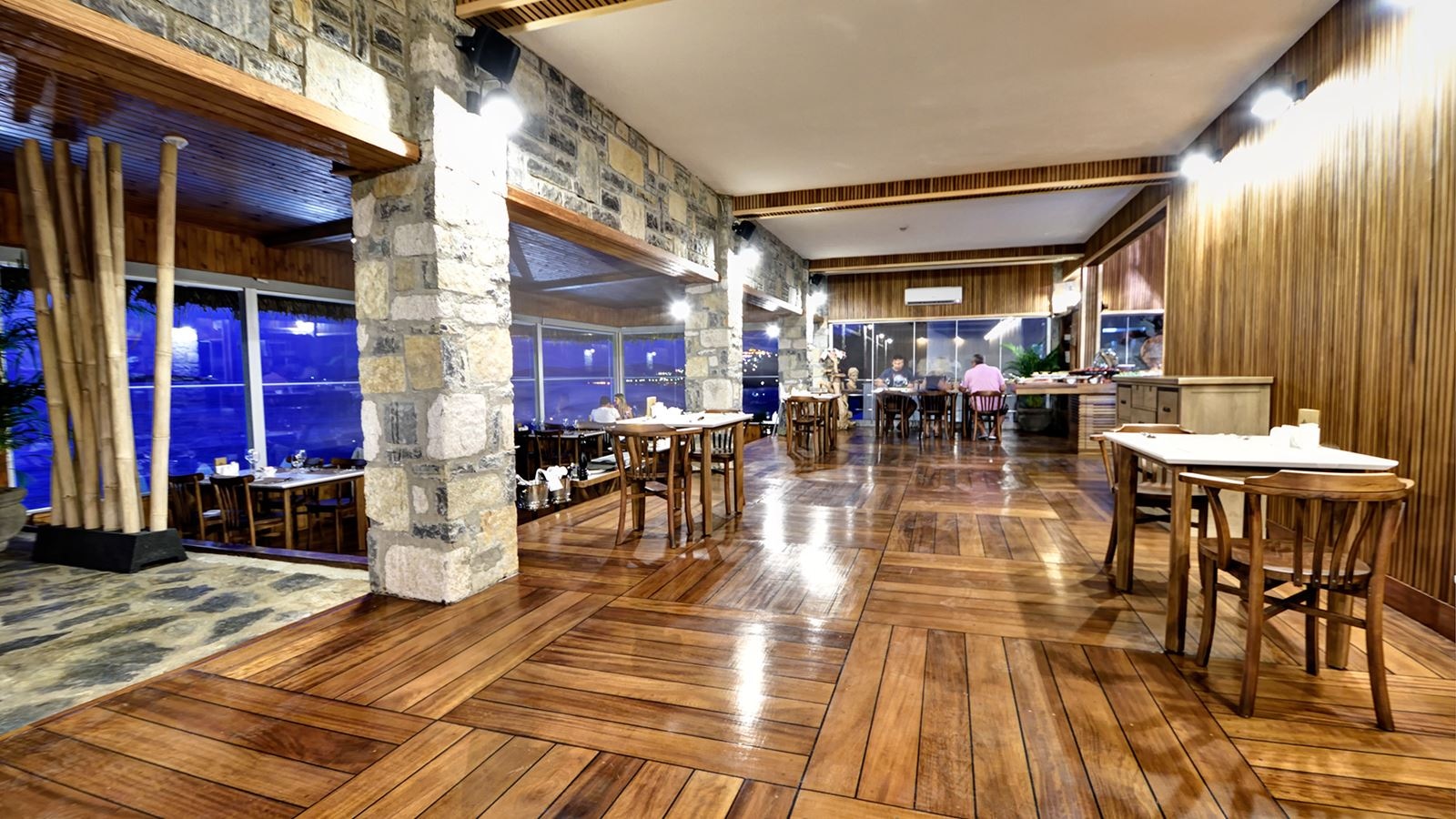 restaurants-main-restaurant