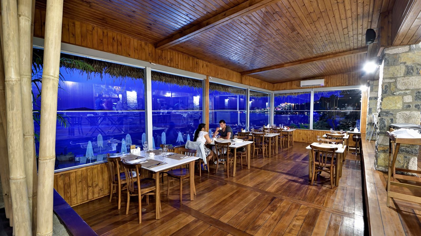 restaurants-main-restaurant