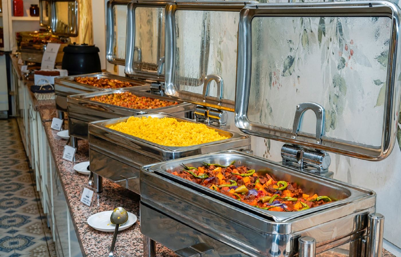 restaurants-main-building