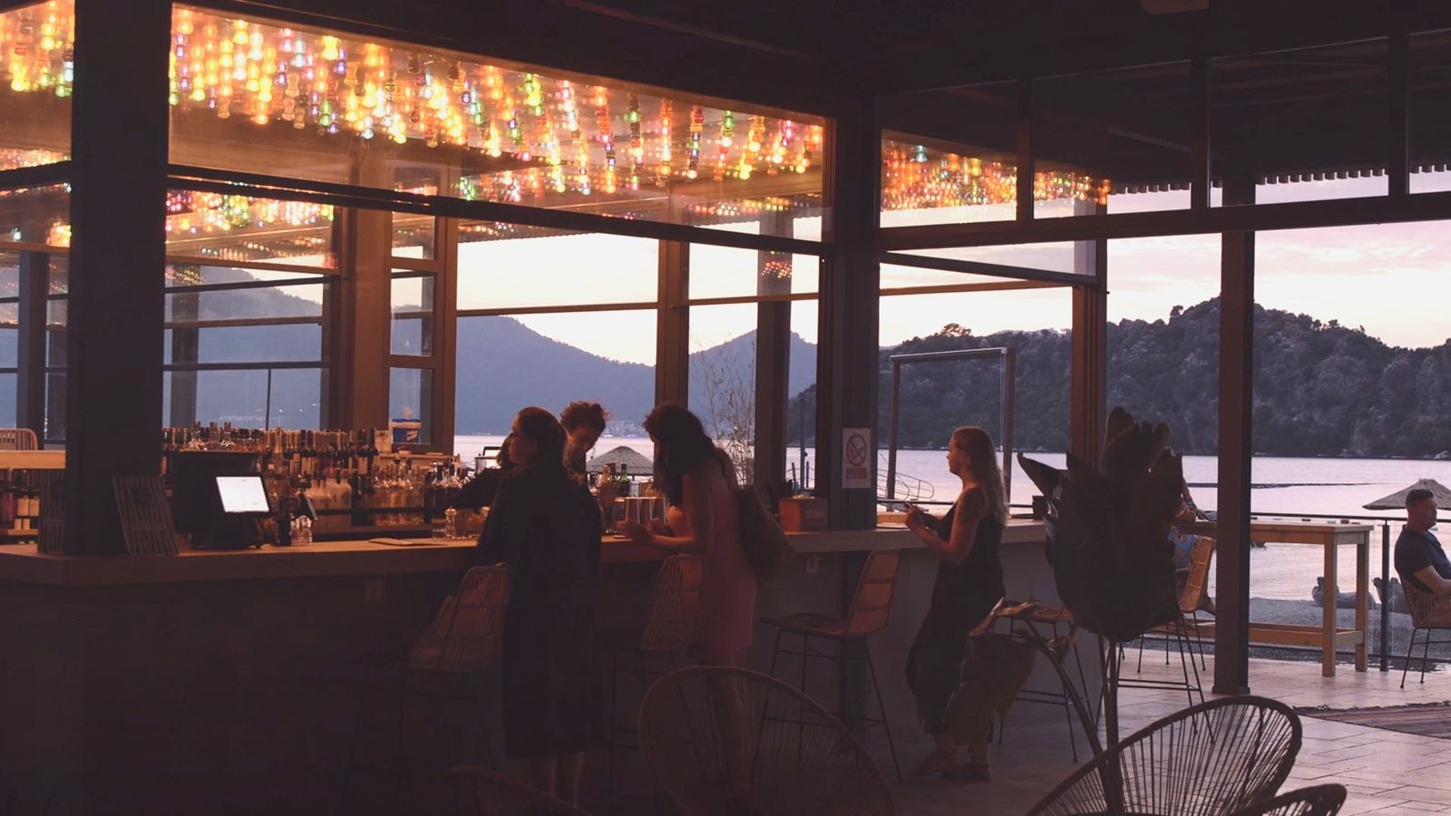 bars-captain-cook-bar