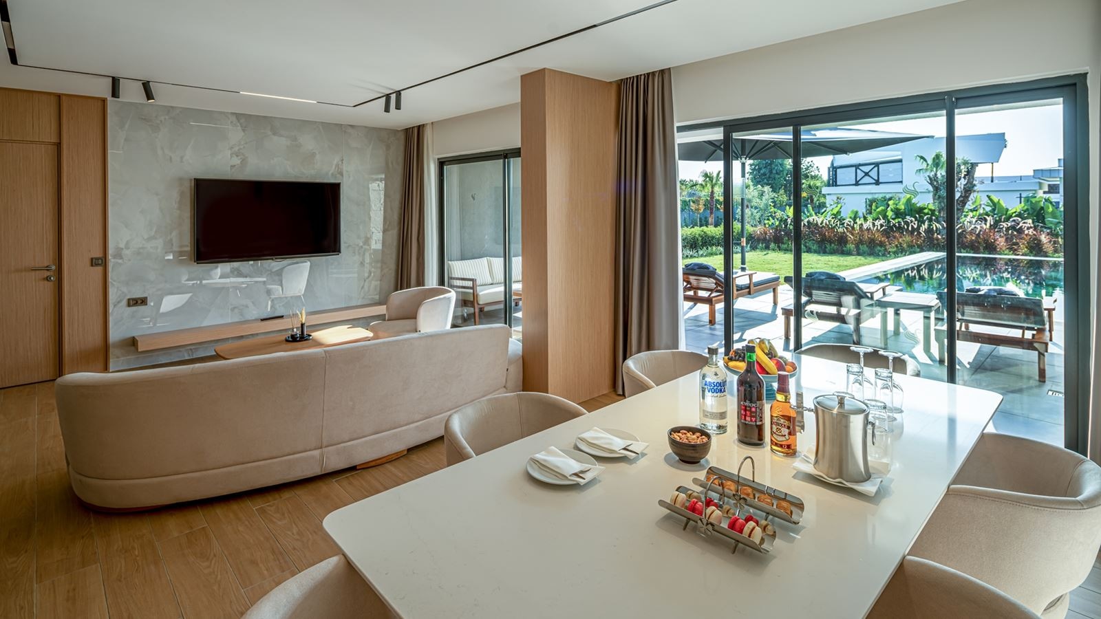 rooms-executive-private-pool-suite-2-bedroom
