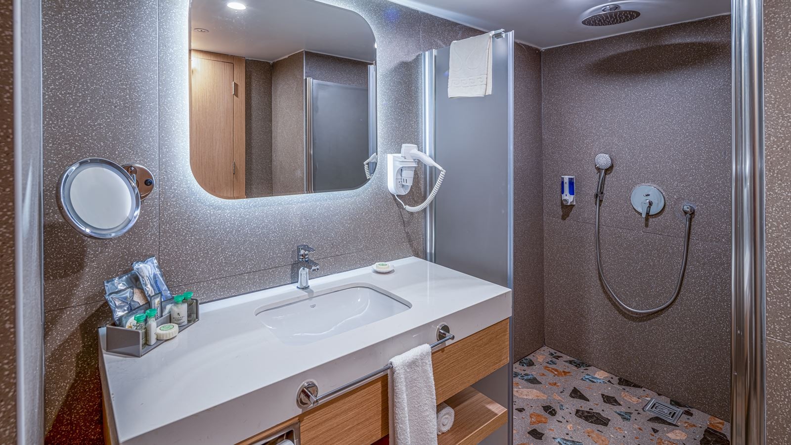rooms-executive-private-pool-suite-2-bedroom