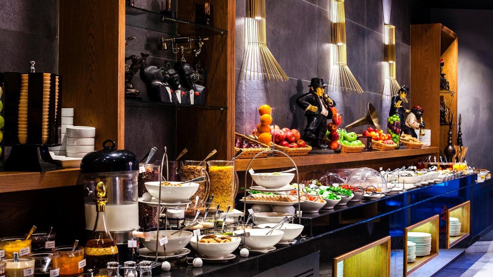 restaurants-restaurants