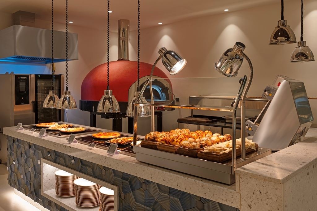 restaurants-myra-main-restaurant--children-buffet