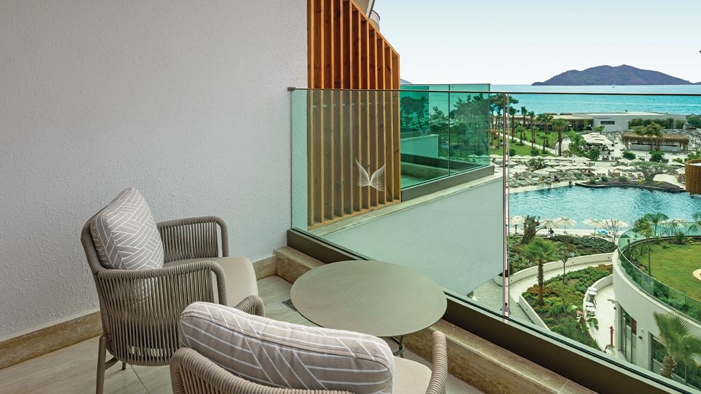 rooms-superior-side-sea-view