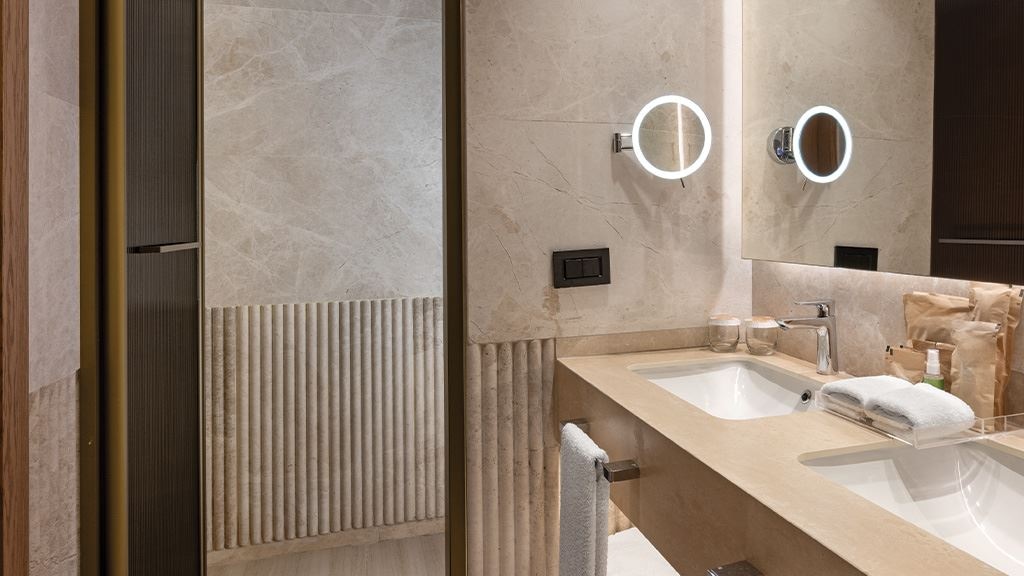 rooms-connection-room