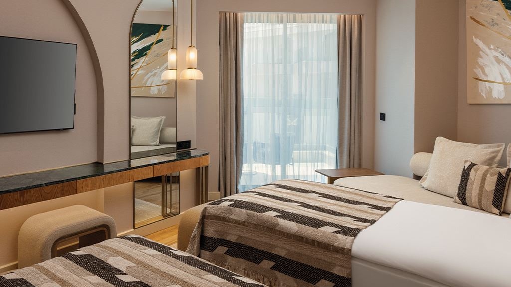 rooms-connection-room