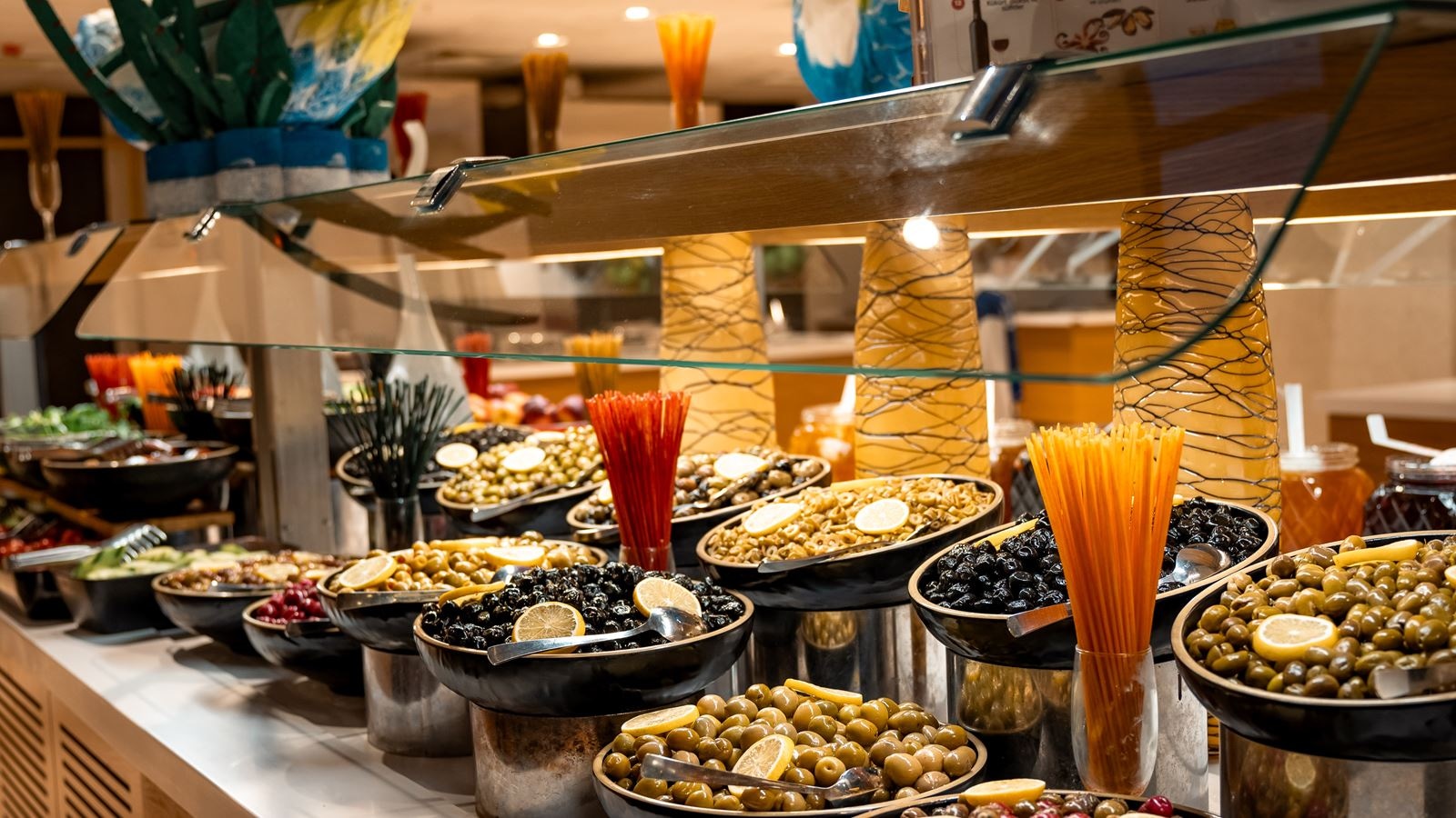 restaurants-pine-tree-main-restaurat-mini-breakfast