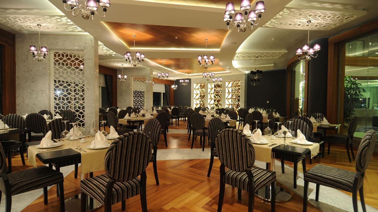 restaurants-restaurants