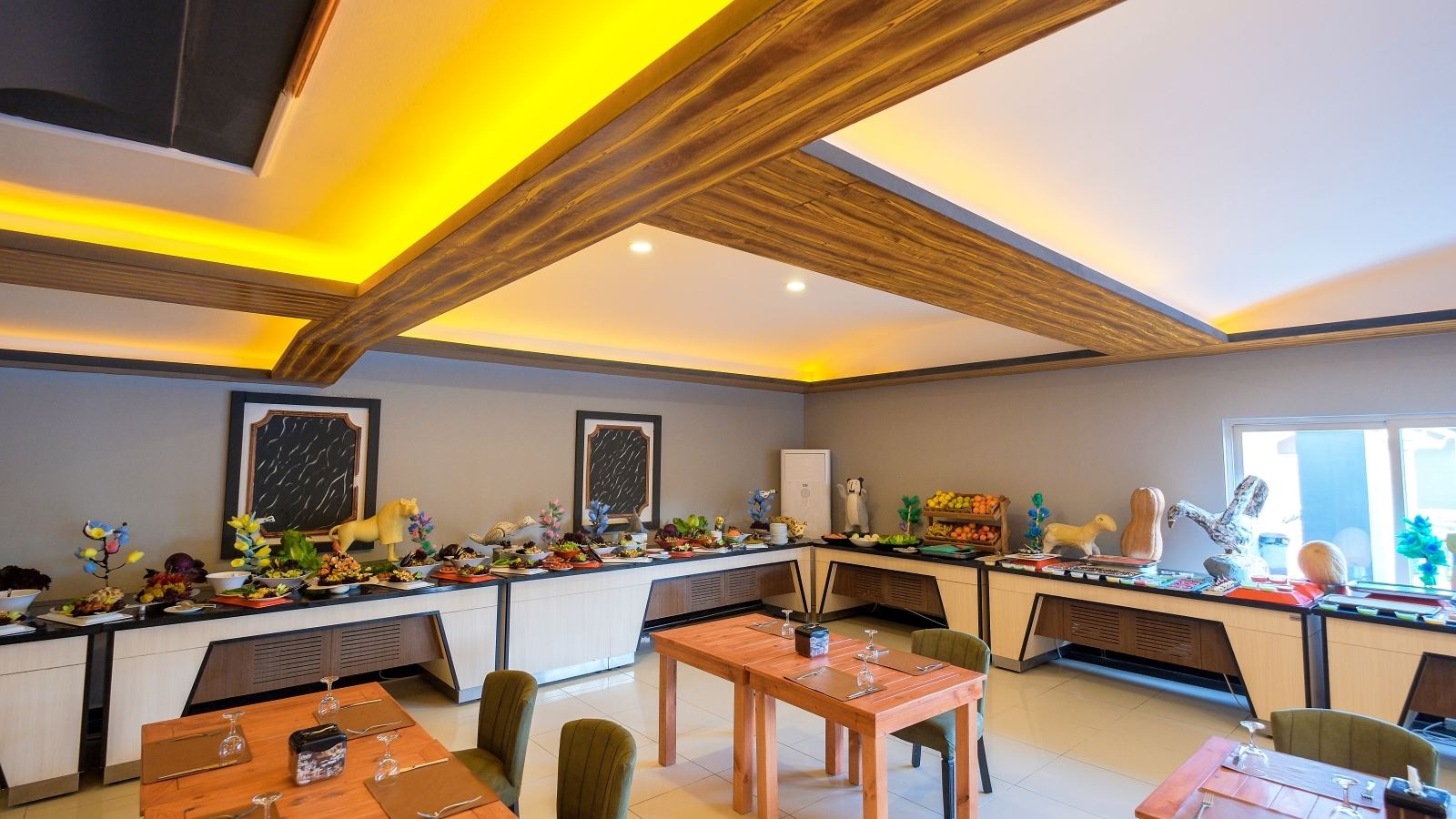 restaurants-main-restaurant