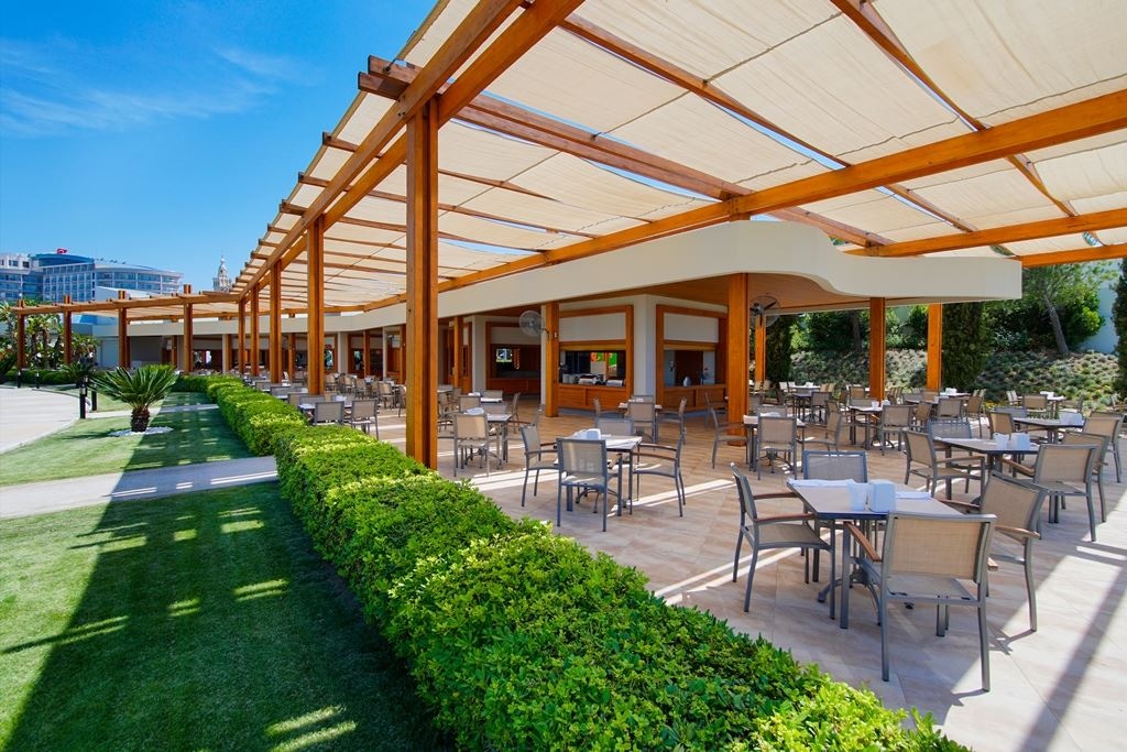 restaurants-enjoy-snack-restaurant