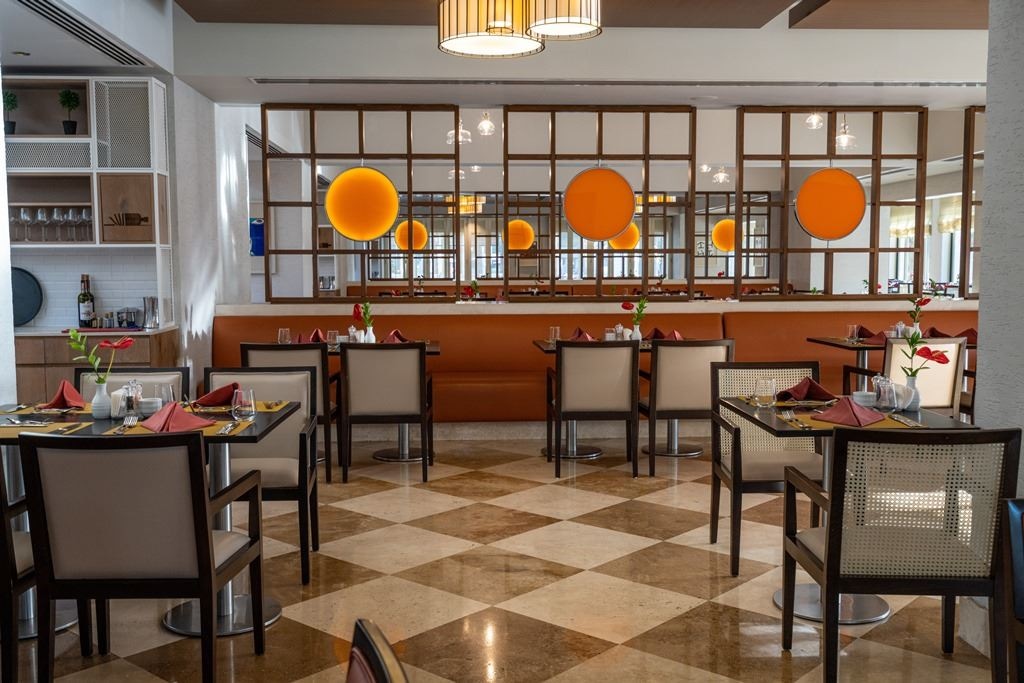 restaurants-zestful-bazaar-main-restaurant