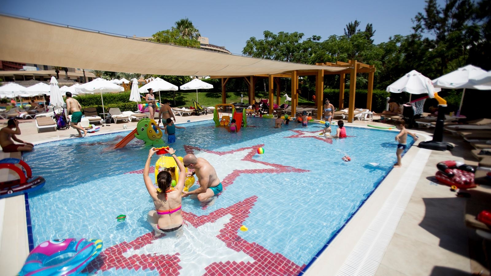 pools-outdoor-childrens-pool