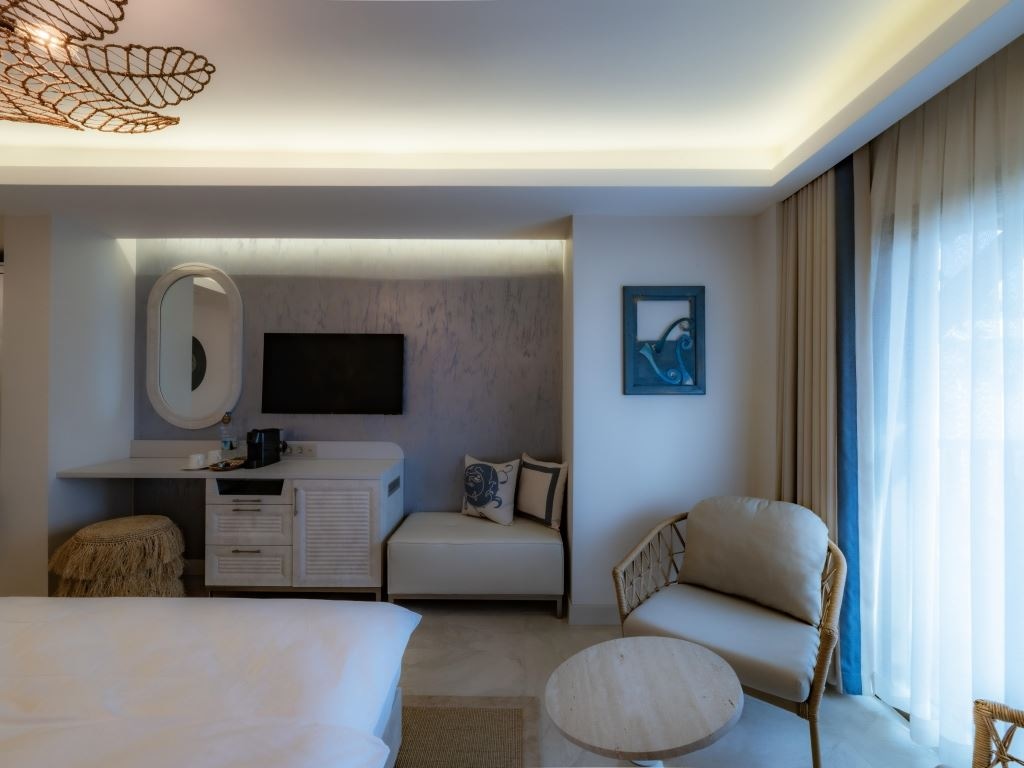 rooms-deluxe-room-garden-view