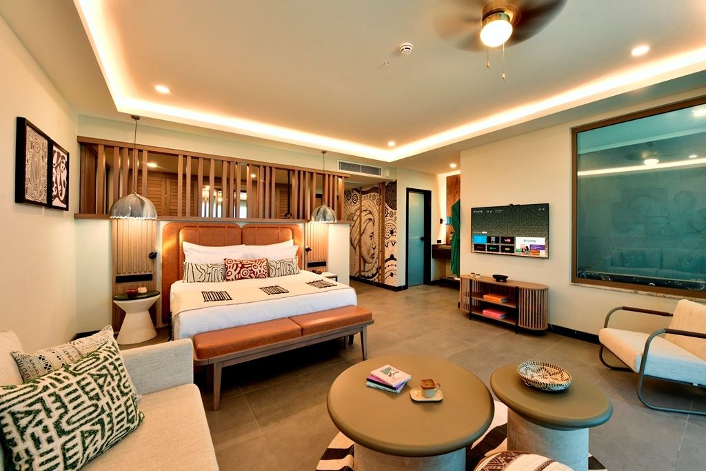 rooms-superior-jacuzzi-swim-up-infinity-sea-view